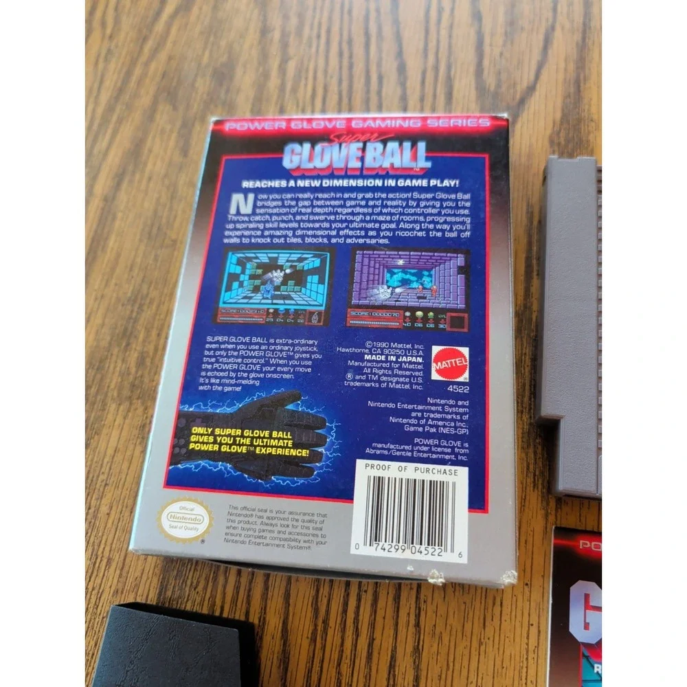 Super Glove Ball for the briginal NES (CIB) with all pictured inserts and manual